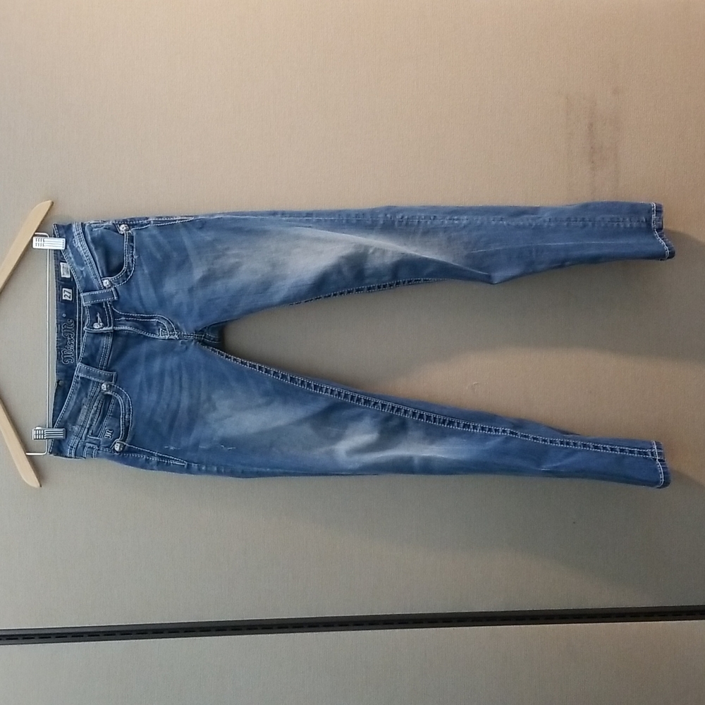 Miss Me Skinny Jean's Size 27 - Picture 2 of 16